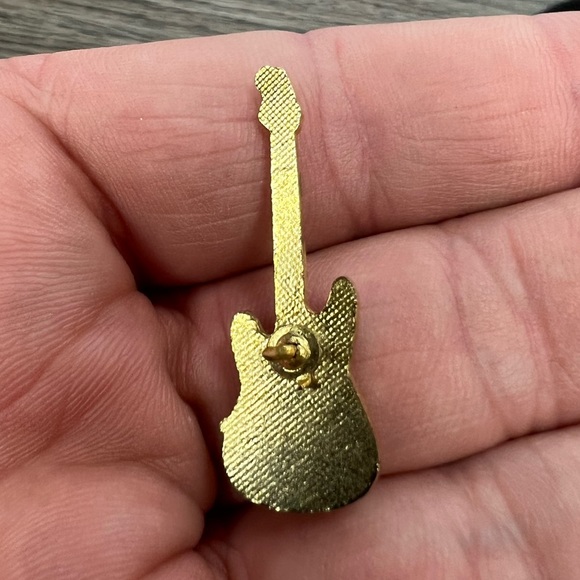 Vintage Electric Guitar Lapel Pin Tie Tack - Picture 3 of 3